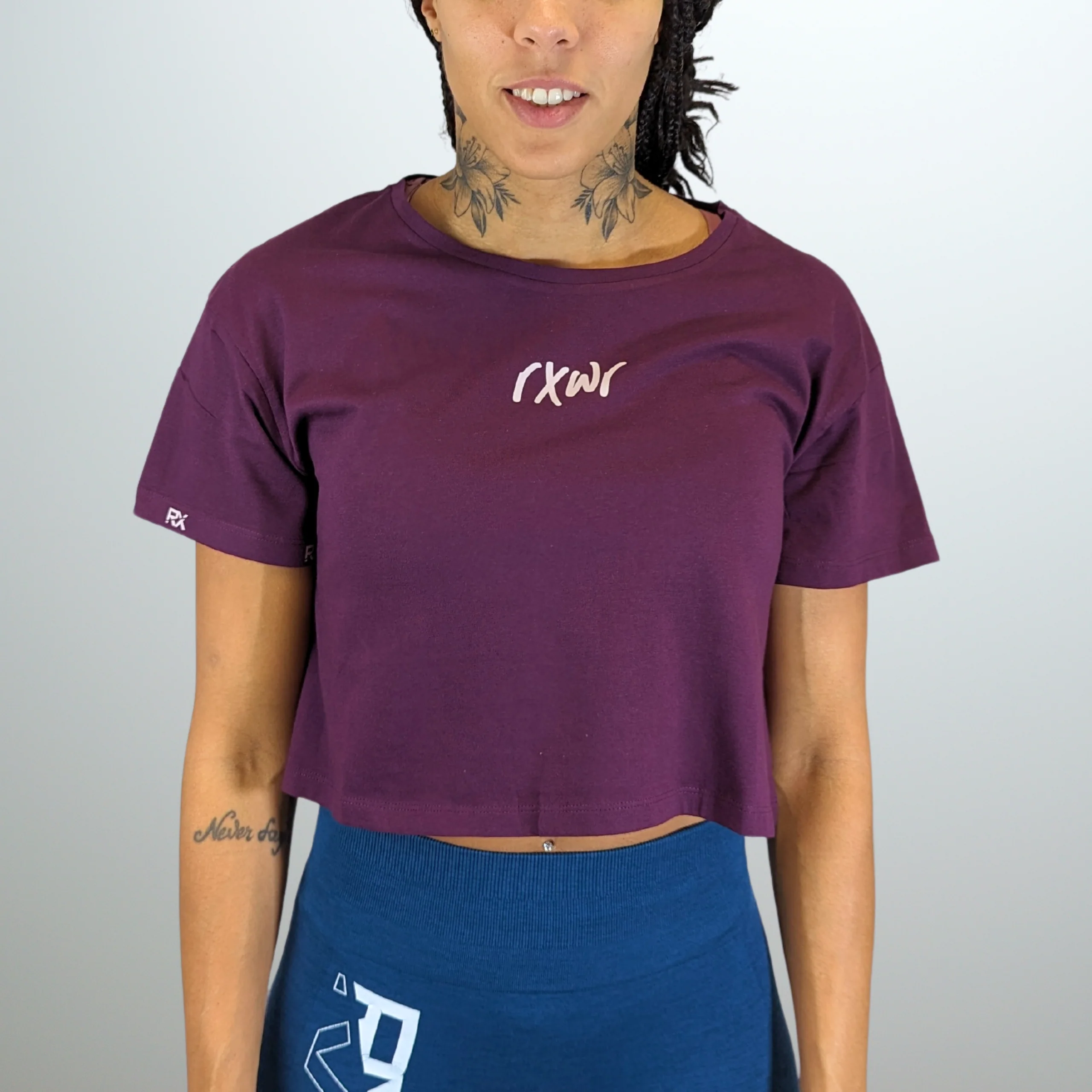 CROP FEMME STAY STRONG&HAPPY – Image 2