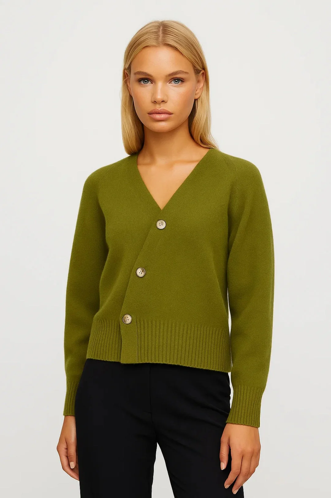 Cardigan Femme | coupe croisée | maille douce boutonnée pour Hiver – Image 3