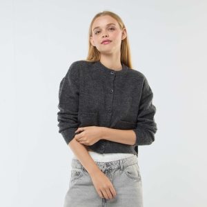 Gilet cropped en maille GRIS FONCé