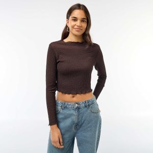 Tee-shirt cropped à manches longues et matière crêpée MARRON