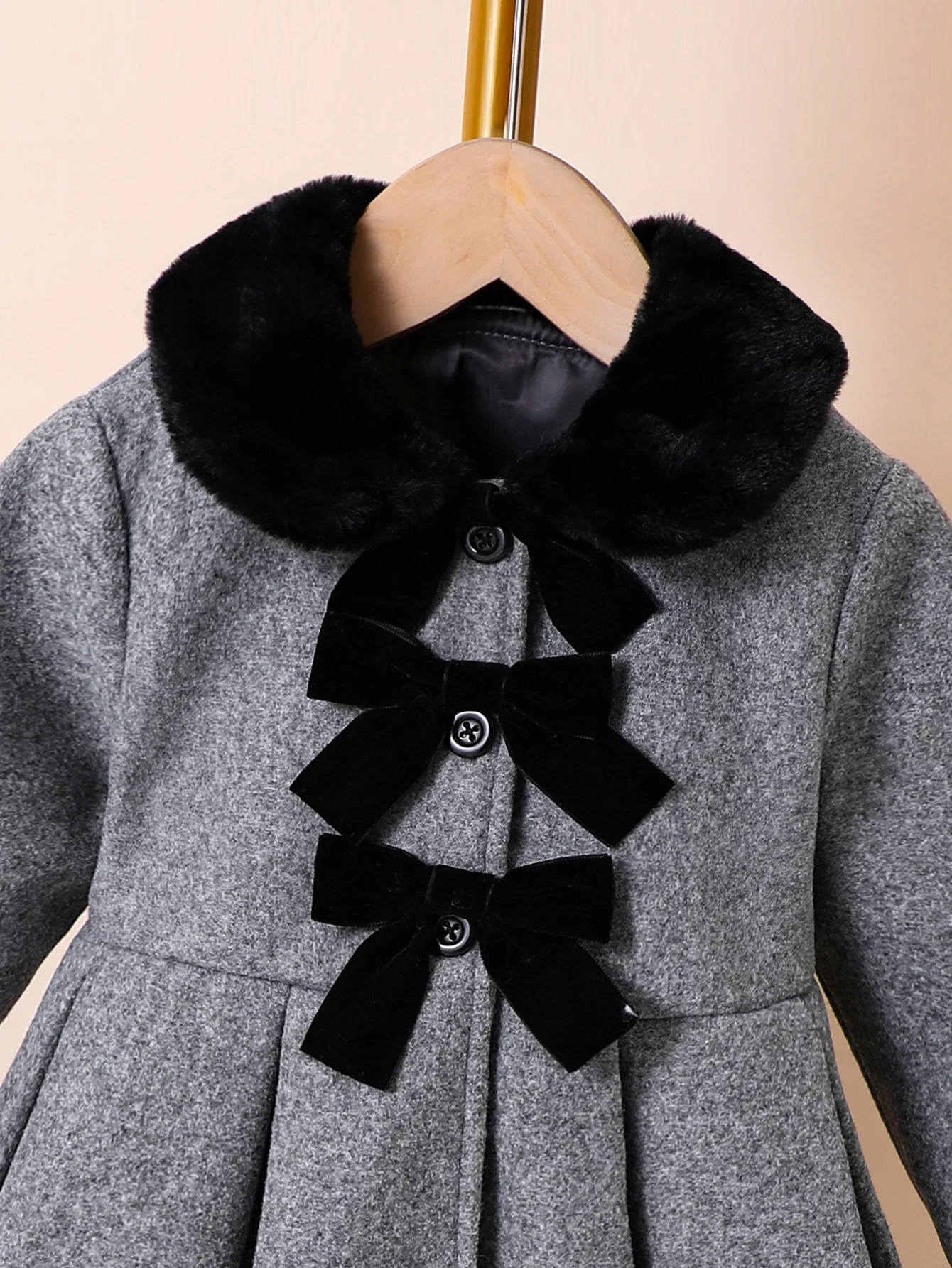 Manteau Élégance Hivernale - Collection Noël – Image 3