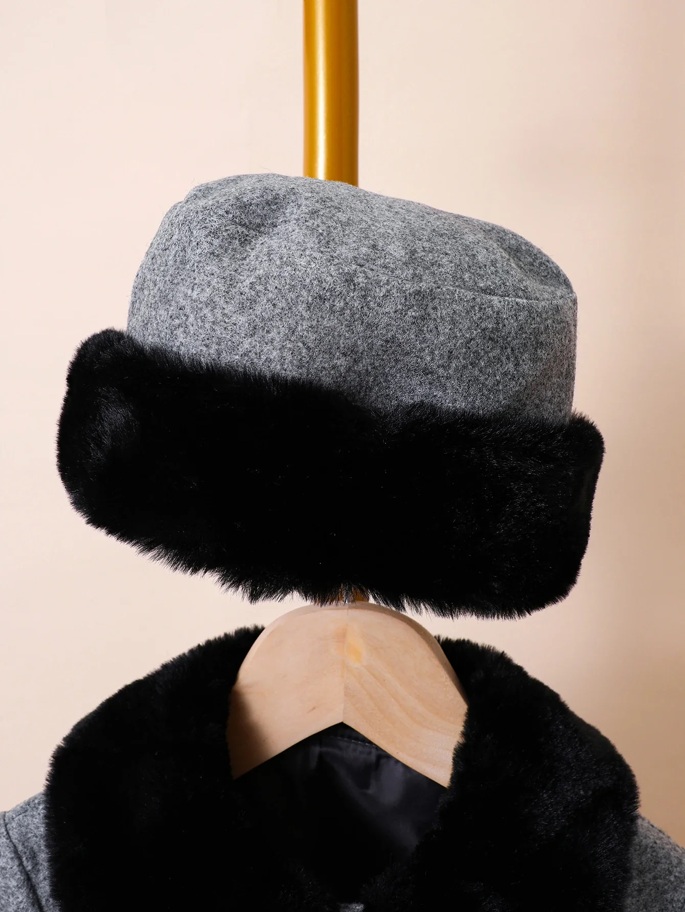 Manteau Élégance Hivernale - Collection Noël – Image 7