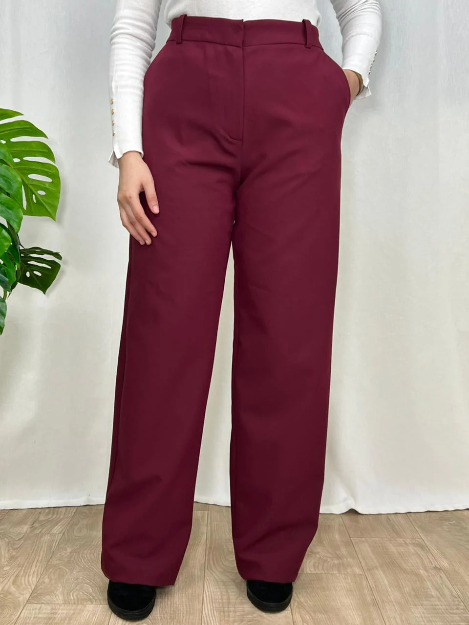 Pantalon NOVA – Coupe droite en tissu tergal – Image 4