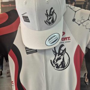 1 casquette blanche FX7706 logo isard production personnalisation 2 panneaux